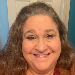 Meet your Posher, Dana